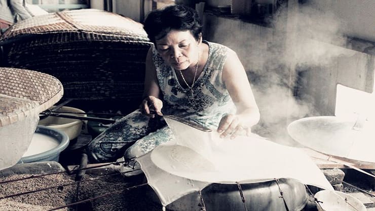 lam banh cuon